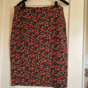 LuLaRoe Stretch Skirt XL - 16.5 W x 25”L